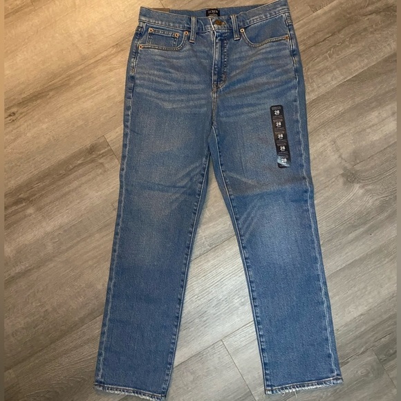 NWT J. Crew Essential Straight Leg All-Day Stretch Jeans - Picture 2 of 8